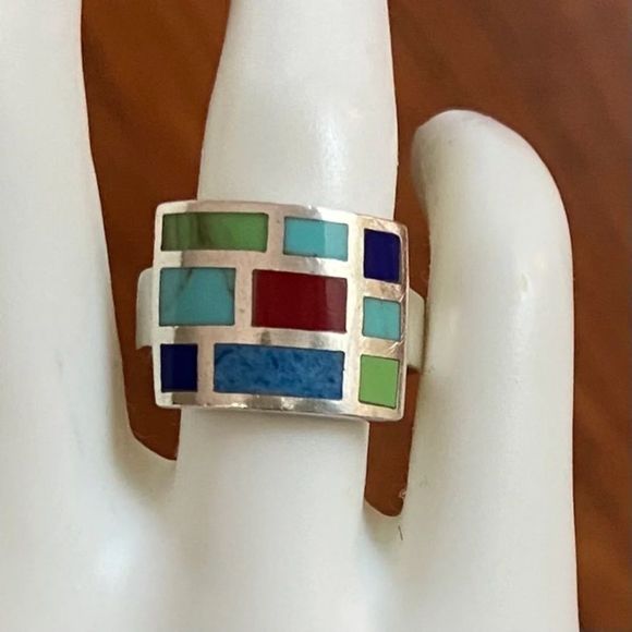 VINTAGE Sterling Silver Inlaid Mosaic Ring Sz 7•1/4 - Picture 2 of 5